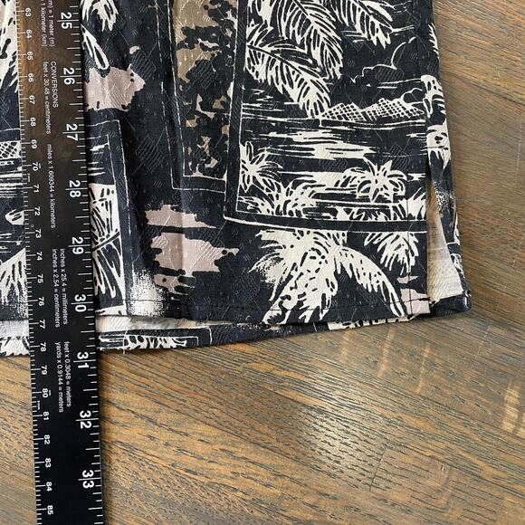 Bobby Chan Silk Hawaiian Shirt Men’s L Black Tan Palm Tree Aloha Friday - Picture 9 of 11